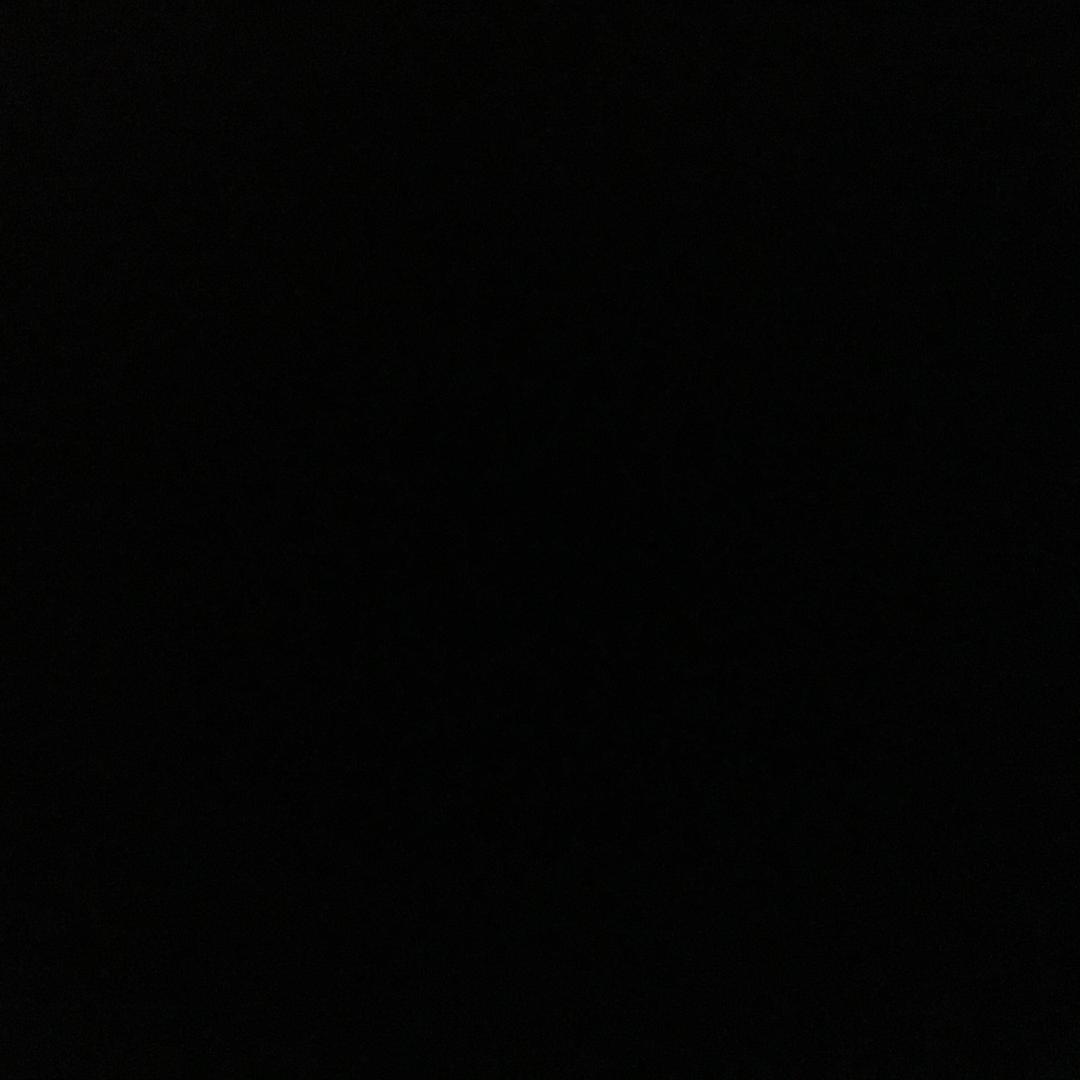谁
