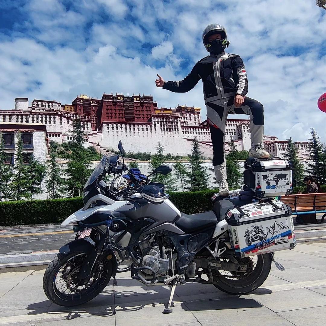 万源机车（阿雷）