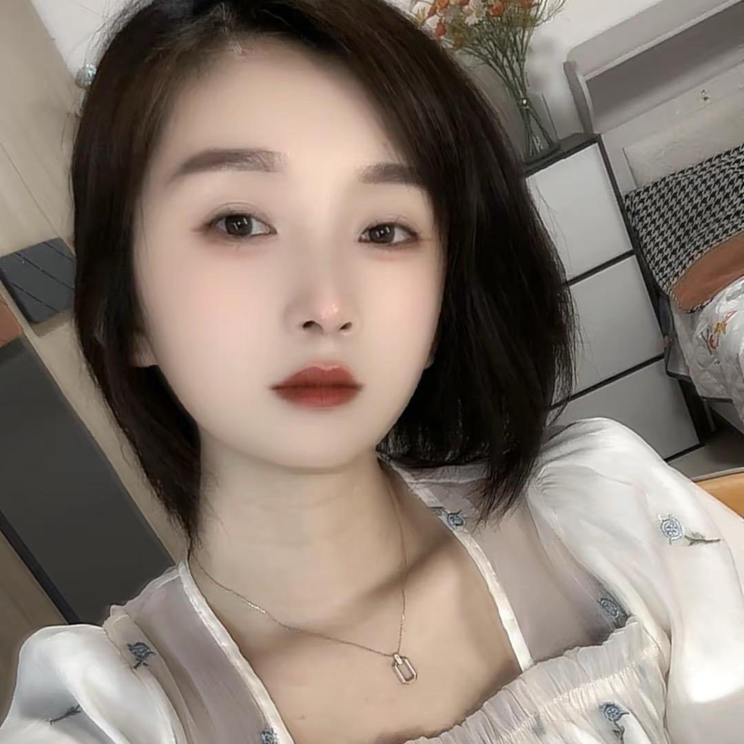 小小.