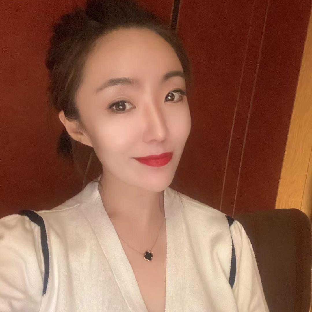 哈尔滨恩雅服饰商行