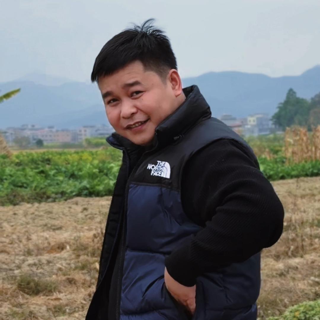 小胖墩⁸⁰¹⁸