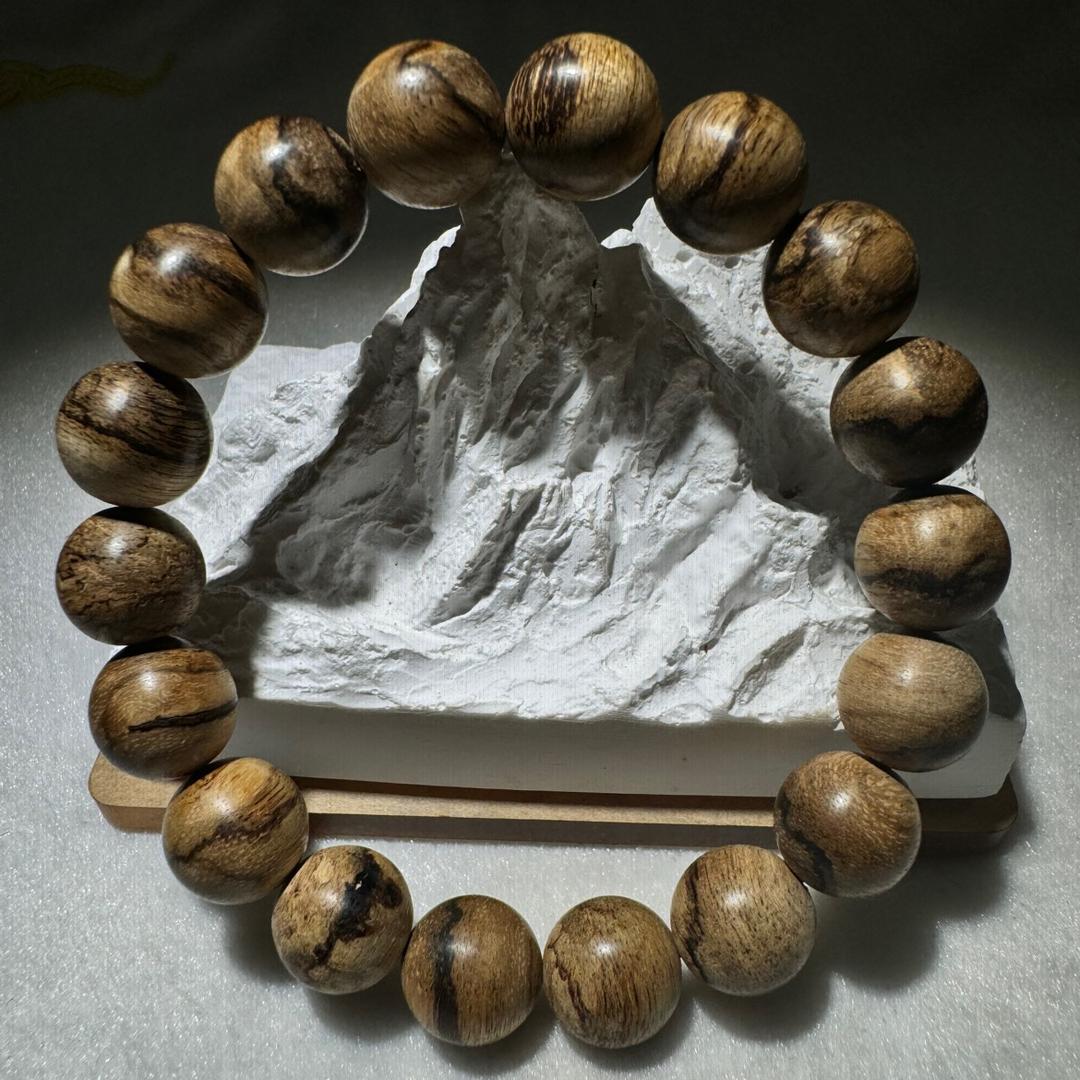 沫沫沉香（中国沉香之乡）