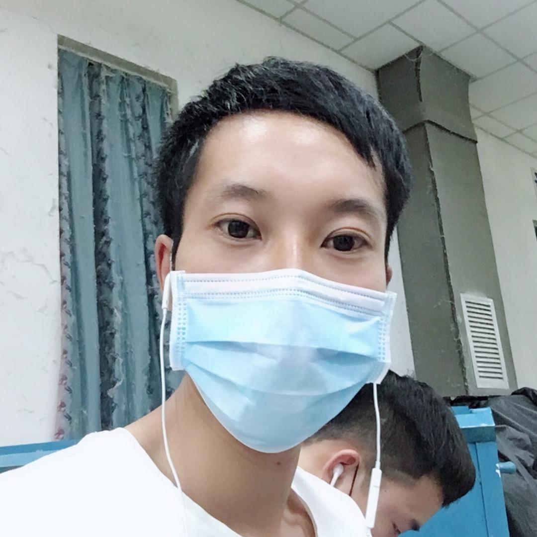 爱吃鸡丝泡饭粥的张山头像