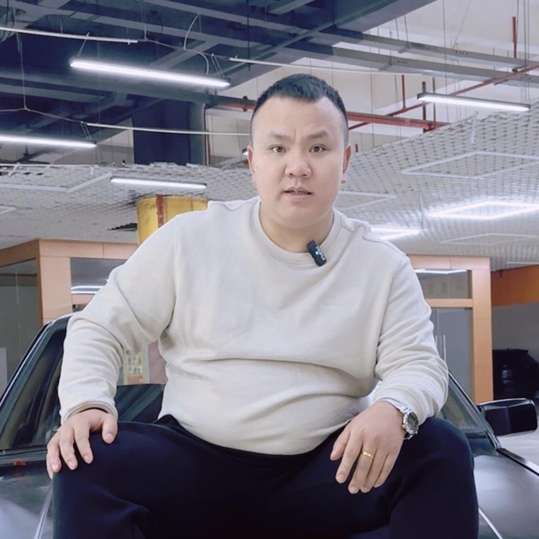 纽扣汽车（黑老帅）