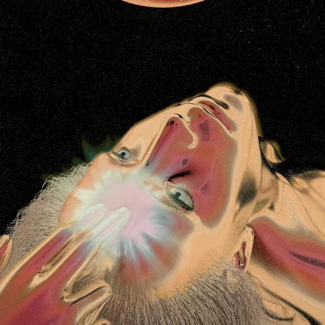 憋老仔脖子上喜欢挂玉牌