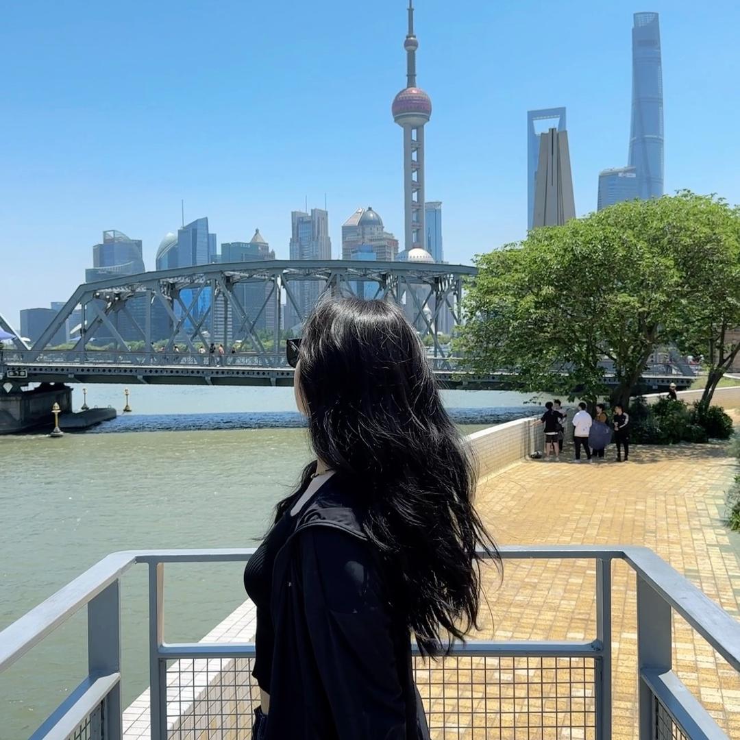 一一向前冲不冲