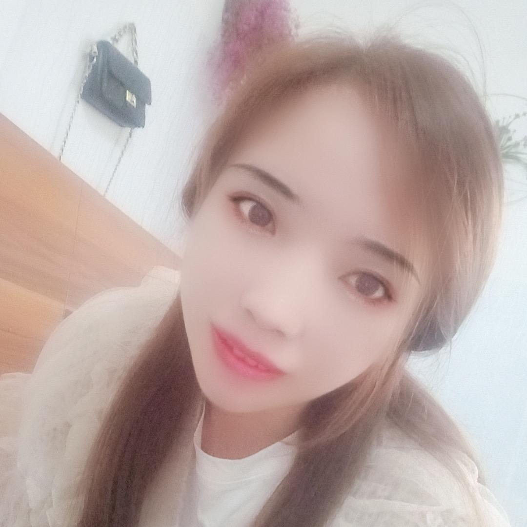 陪着月亮熬着夜