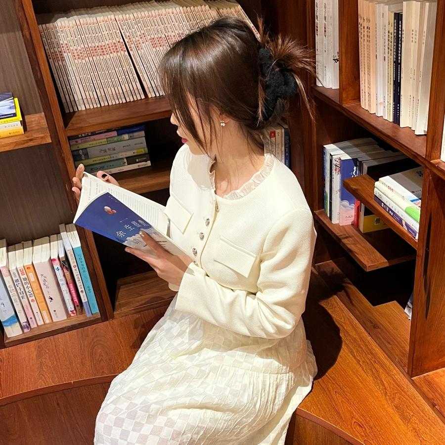 严小琴