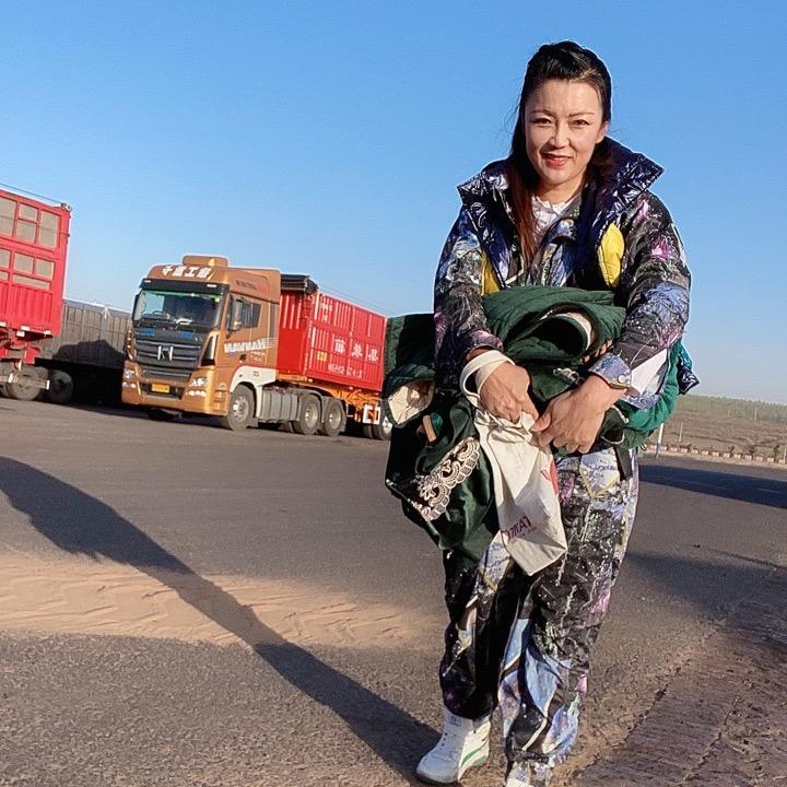 四丫头.重卡女司机