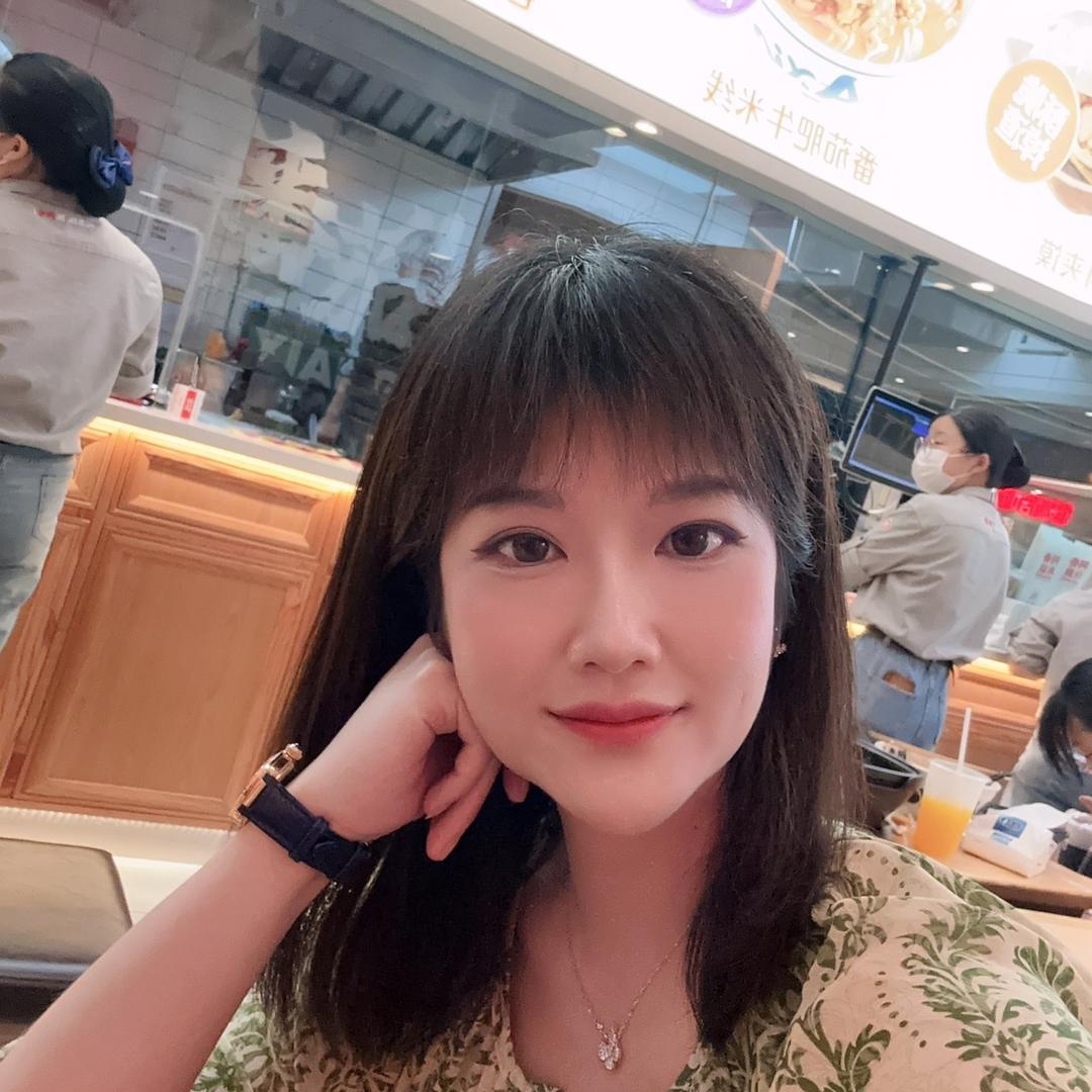 如小果护肤分享（珊珊）