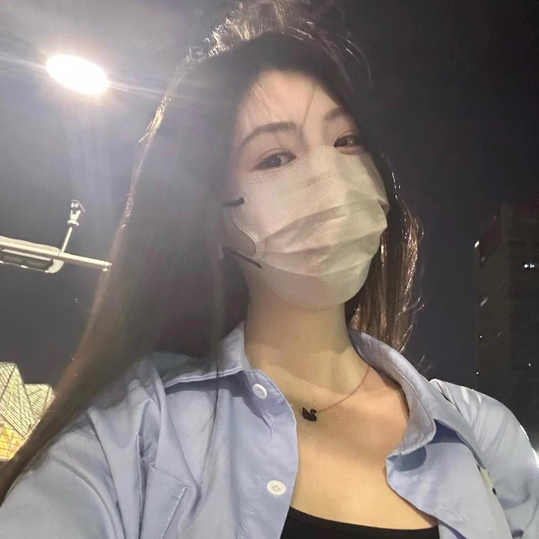 丸子不爱玩訝