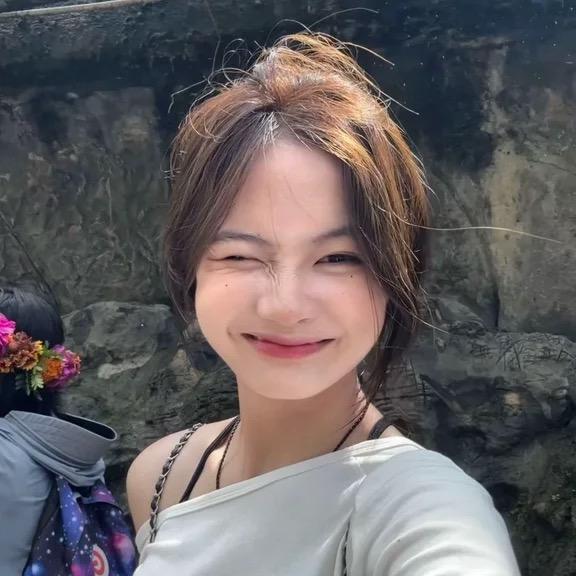 笨蛋美女张婷婷