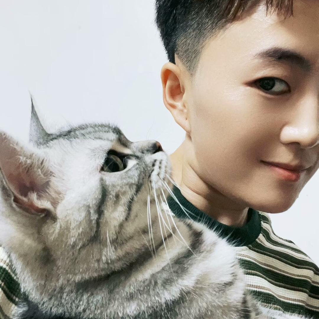 小锦李🎏宠Jun🐾