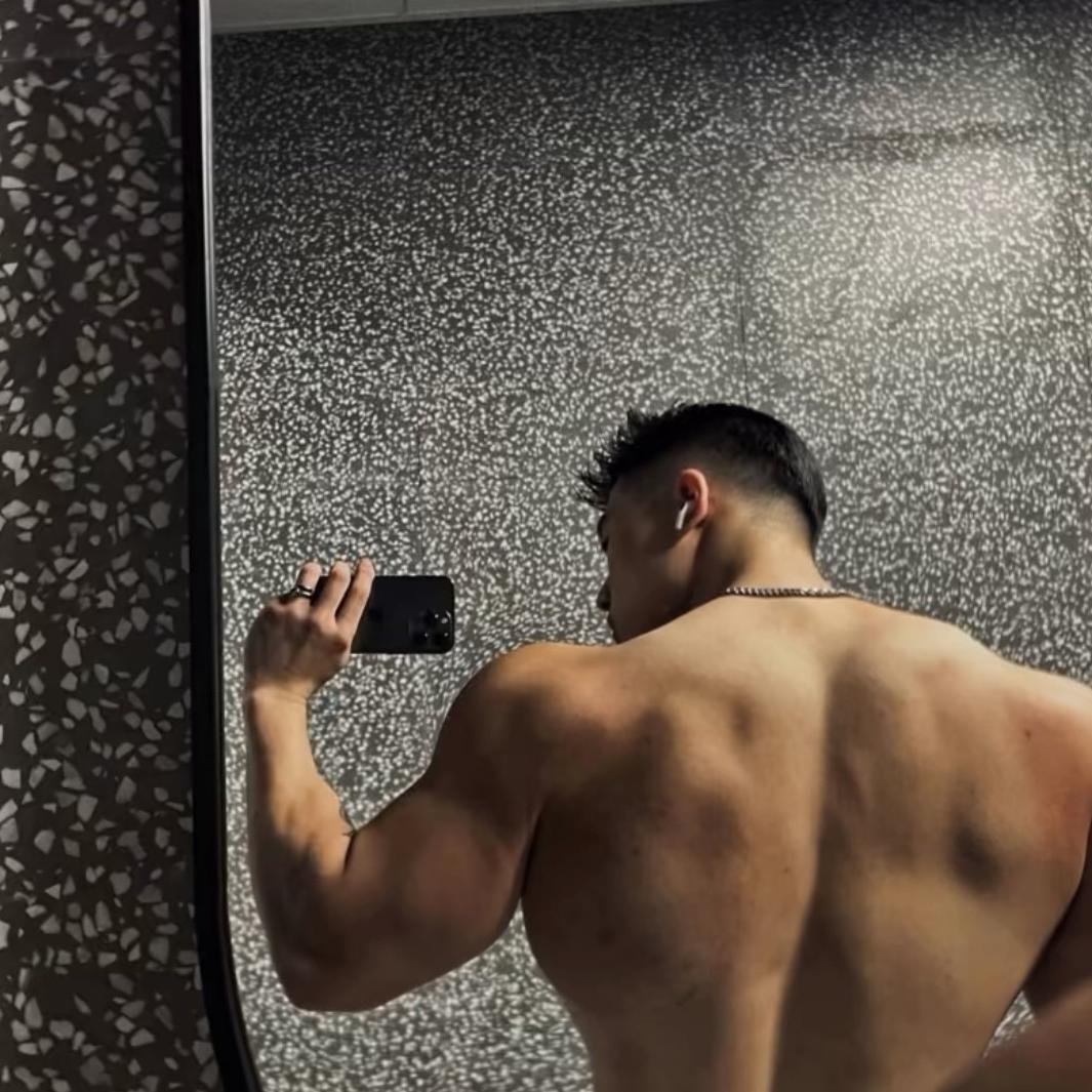 莱飞特健身-小石