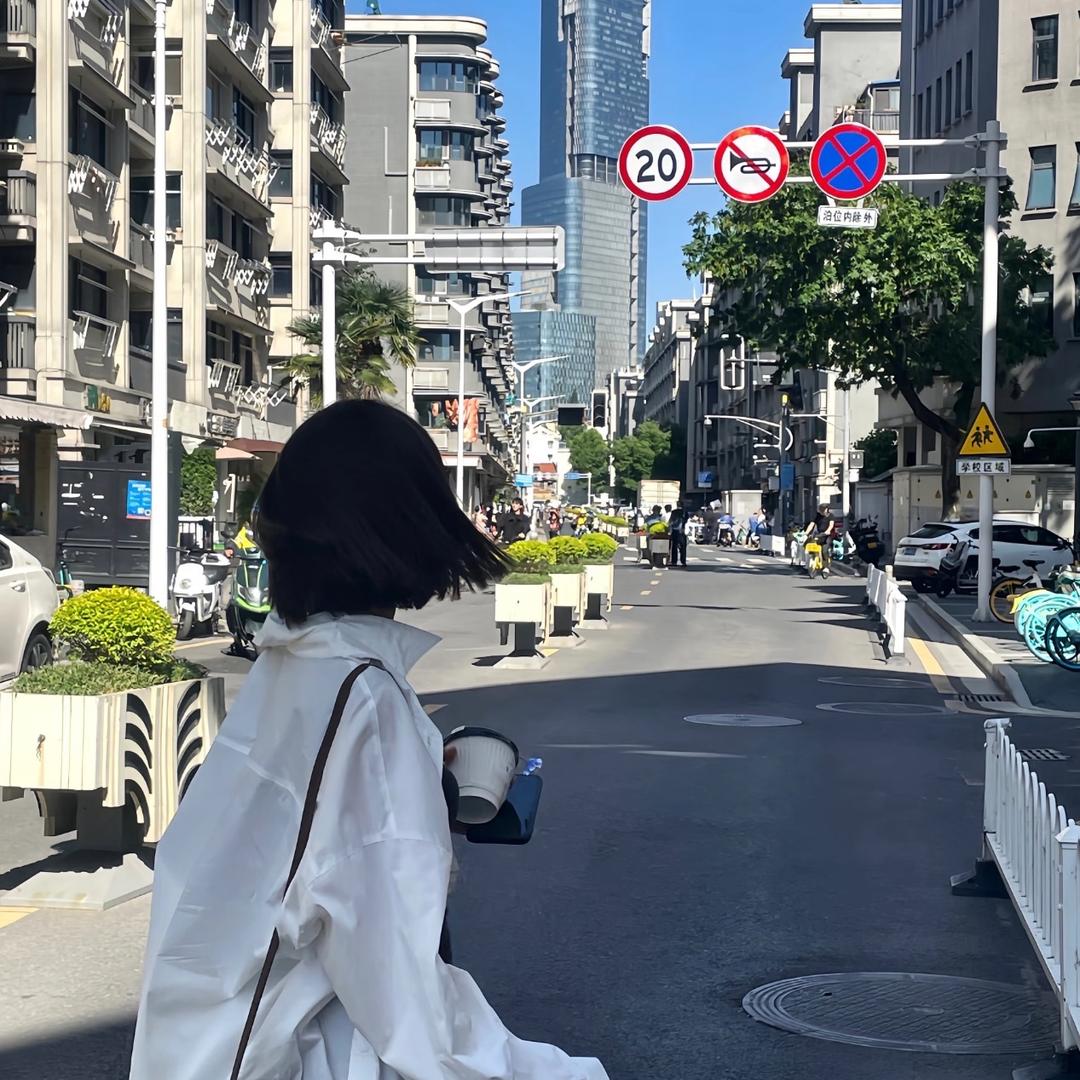 高高小助理