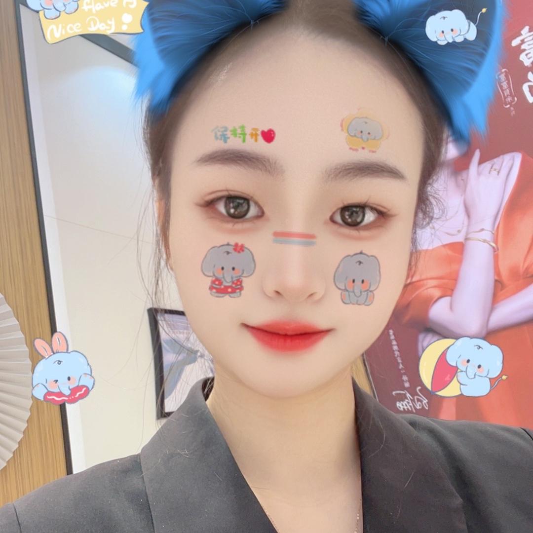 草莓很甜 🍓