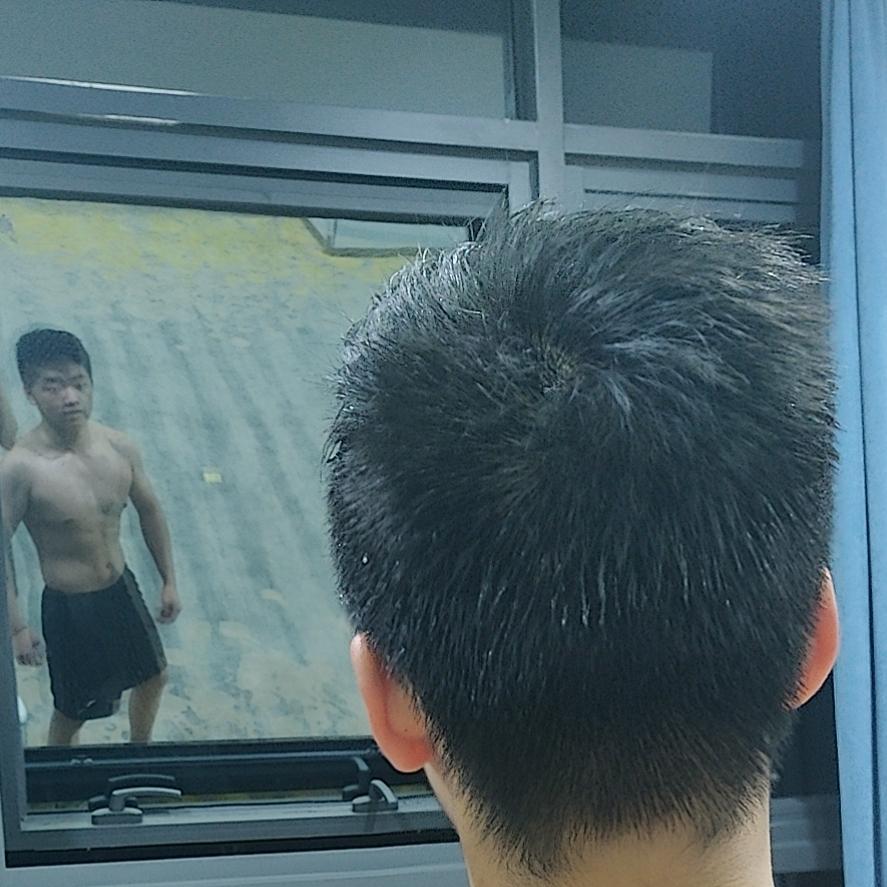 @邱同学