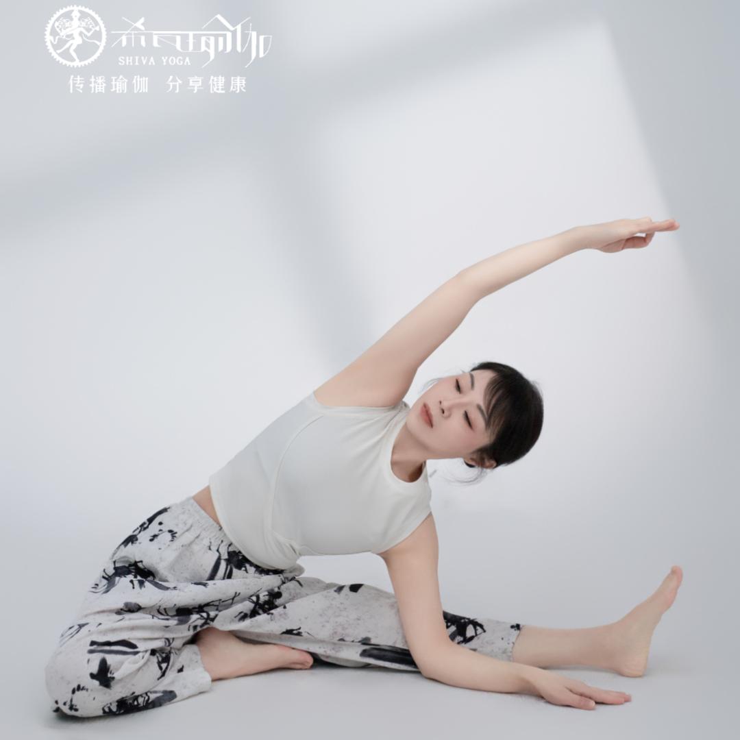 希瓦瑜伽🕉皮皮