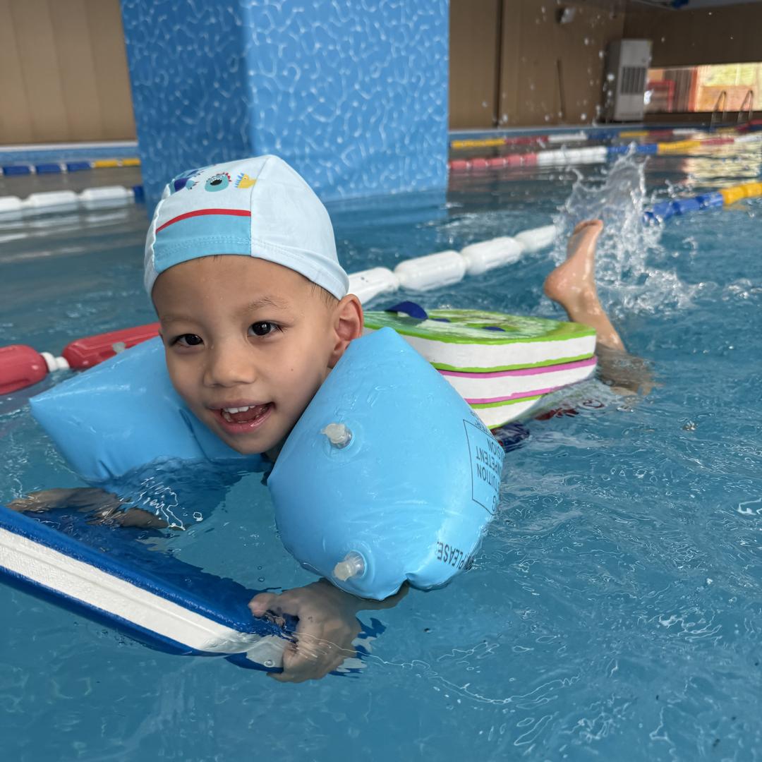 肥城茁小健少儿游泳培训