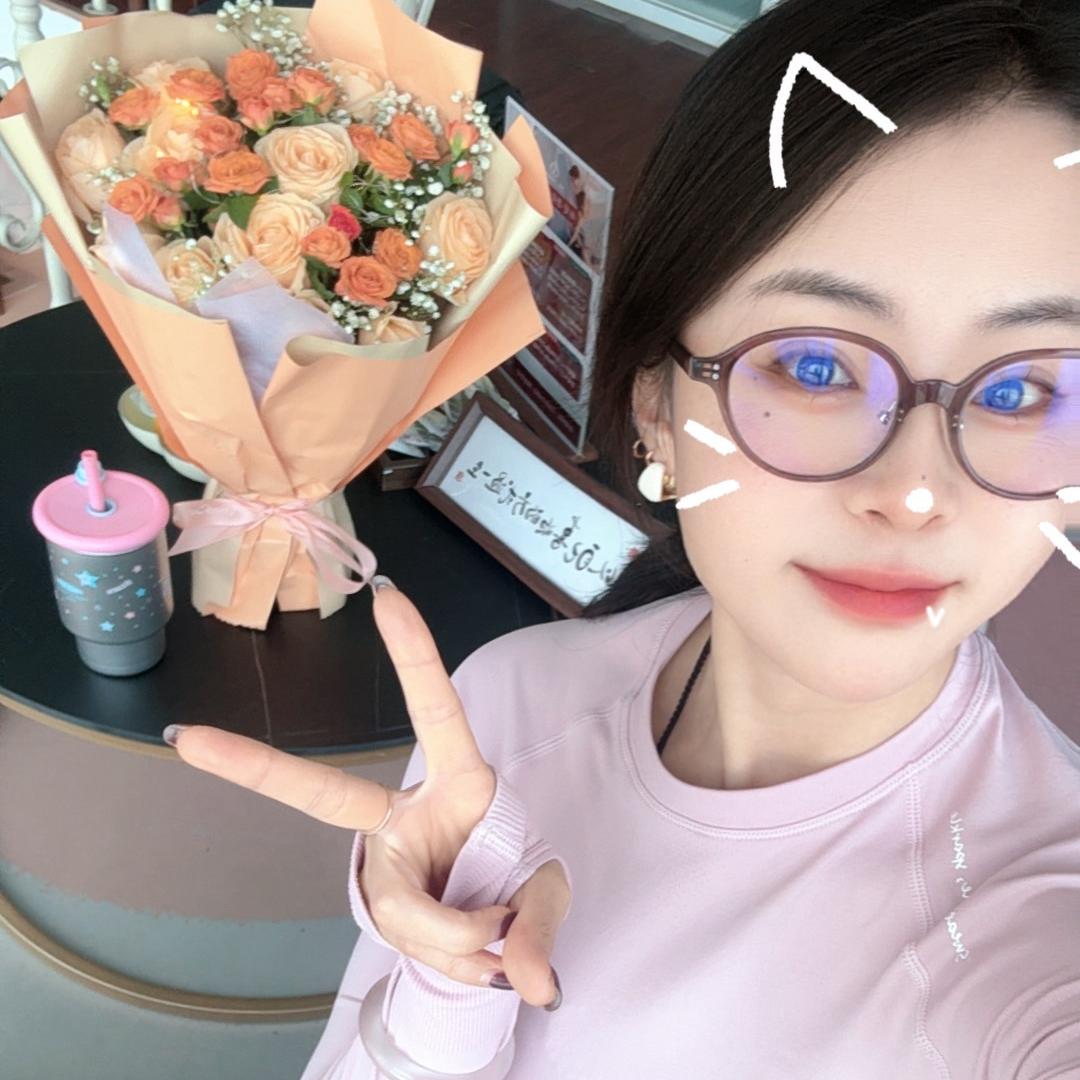 屿见普拉提瑜伽～梓娟