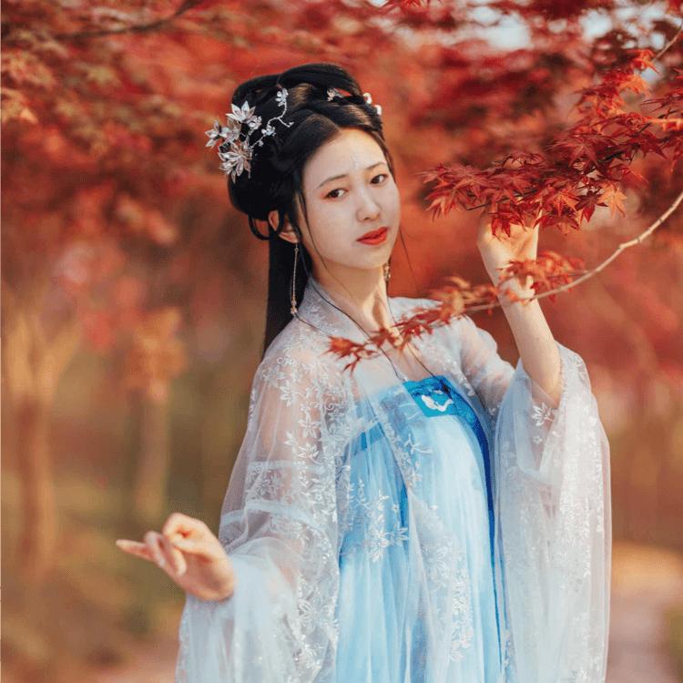 耐看的女人自拍