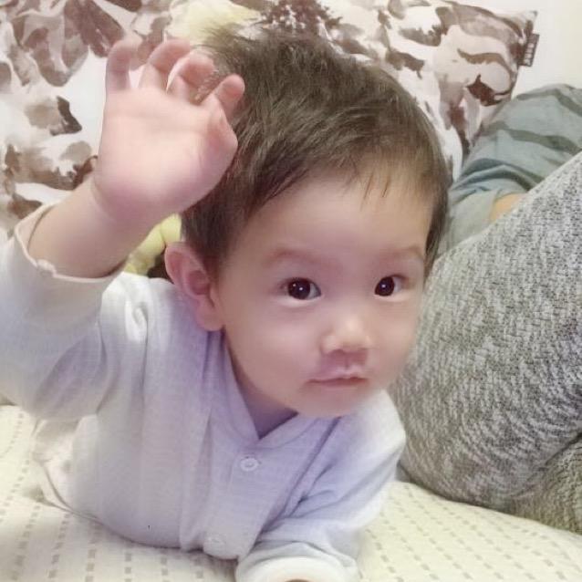 小出出尼