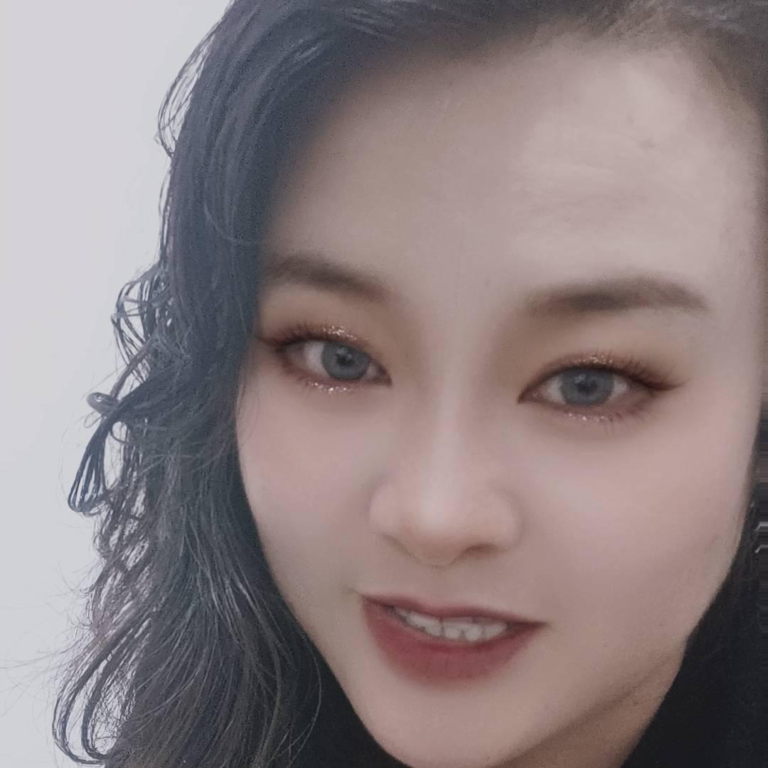 英子