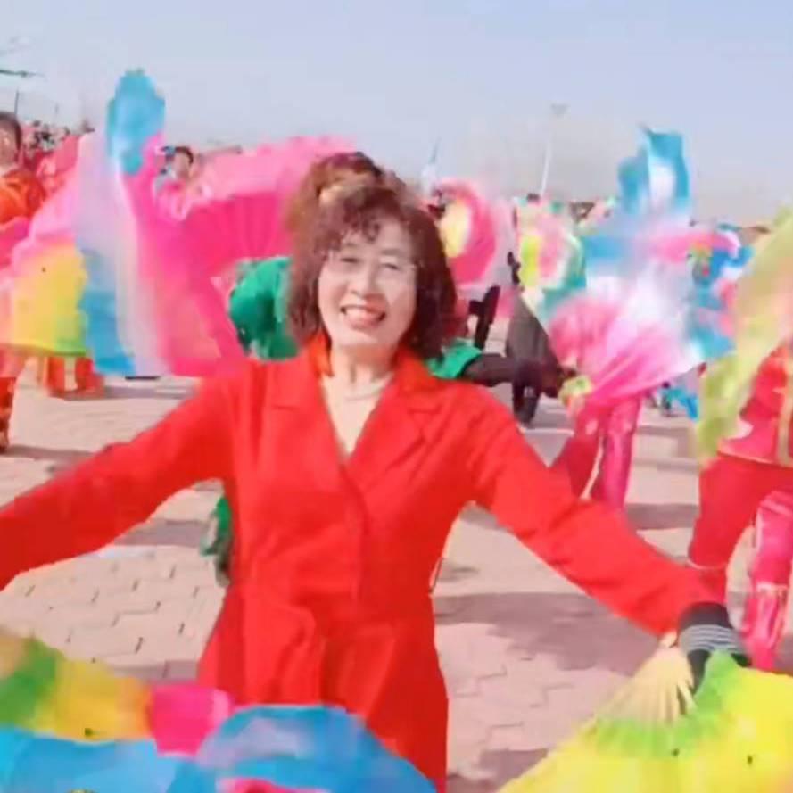 在村里的人
