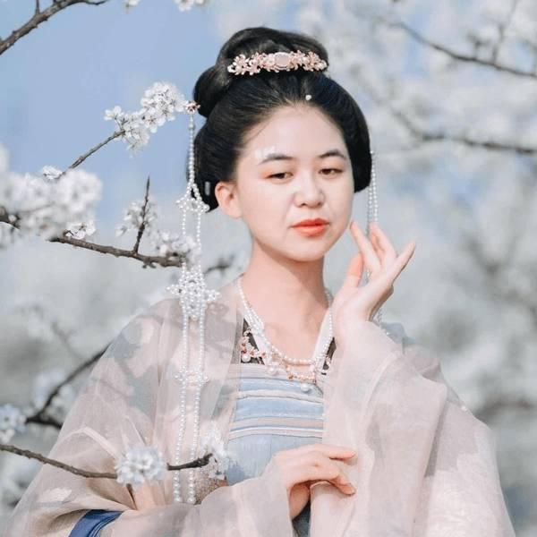 🎀家有两个女儿🌹