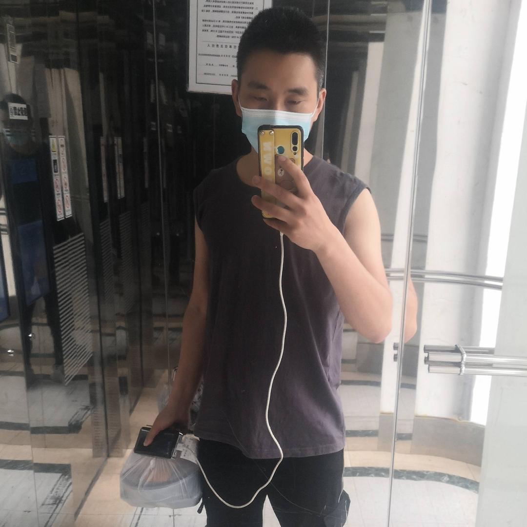 创业路上的老青年