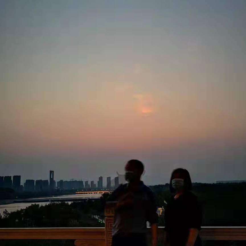 李世有
