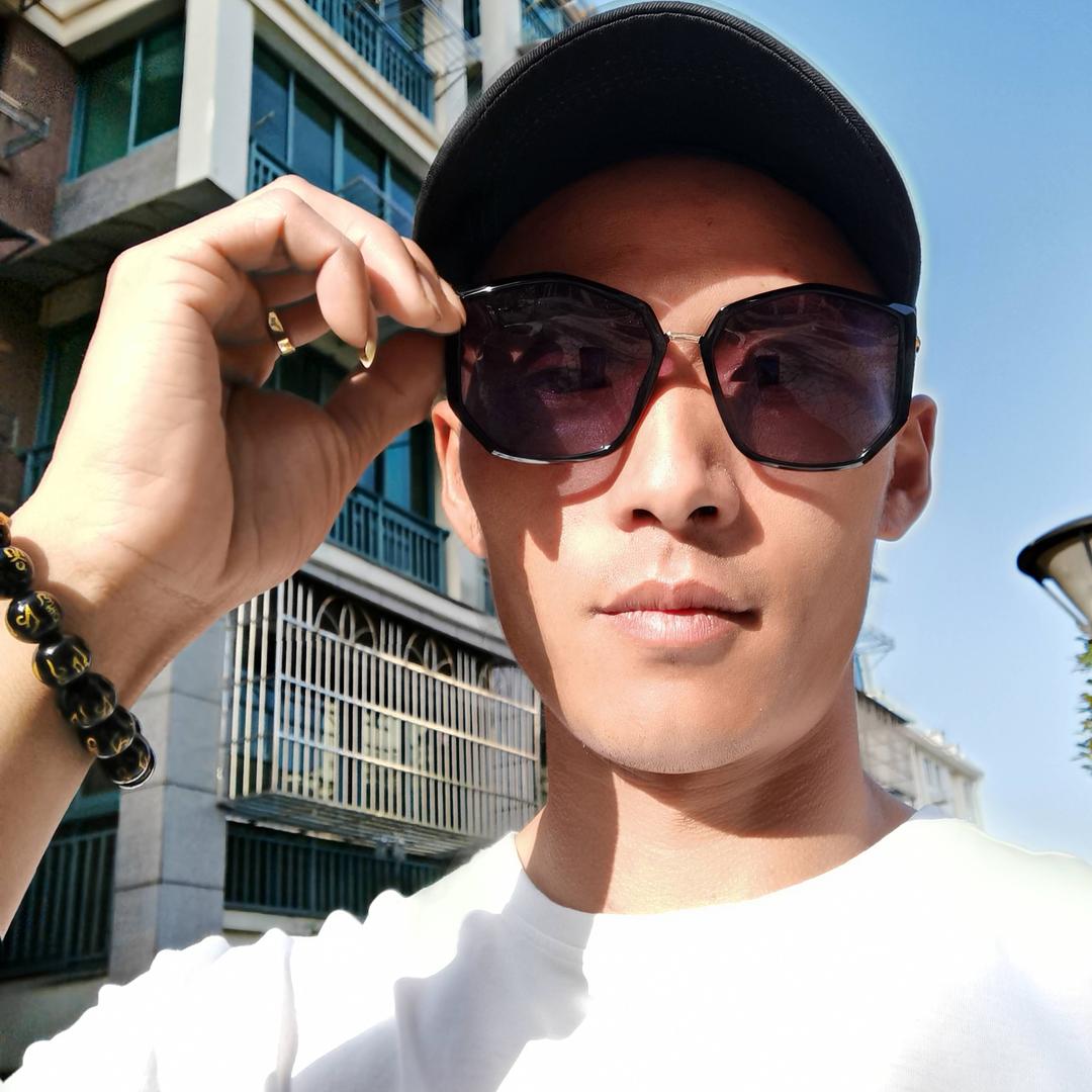 🕊ღ᭄ꦿ꯭范少👀💞🕊