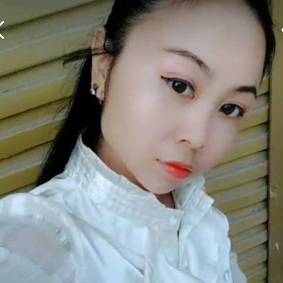 瓦工姐姐小丽行唐县电子商务部
