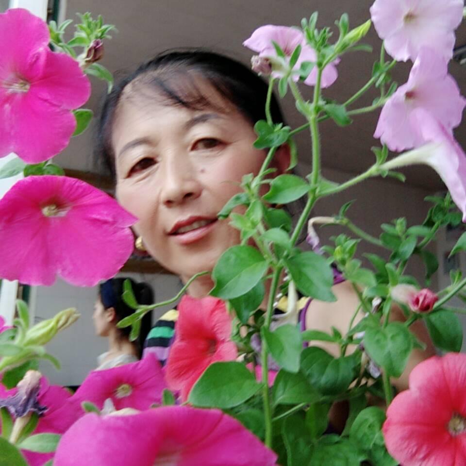 四个孩子的妈~