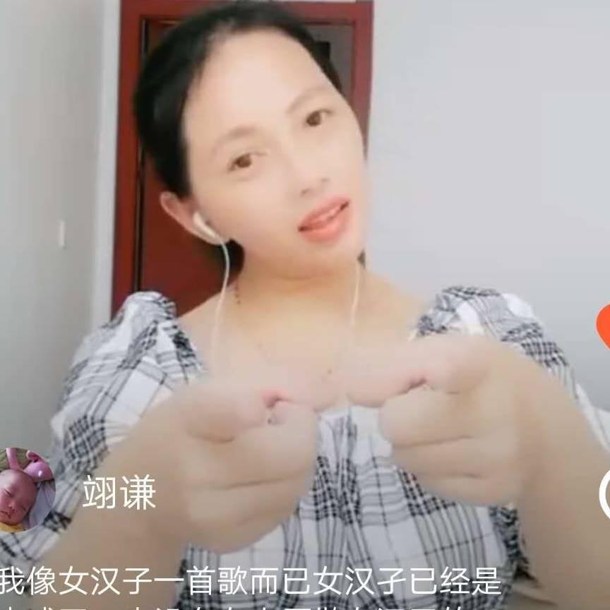 小玥爱唱歌
