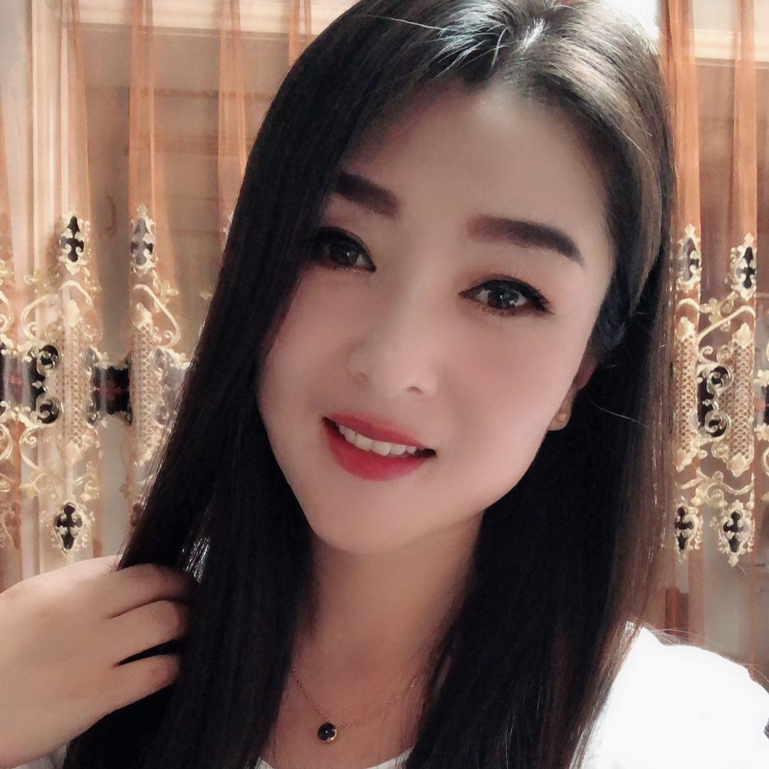 荣儿爱歌唱🎙️