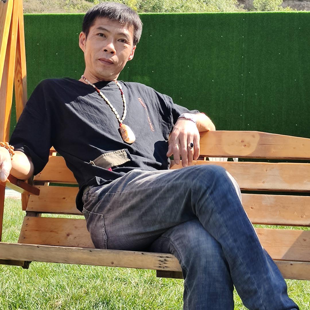 男儿当自强潇洒自强哥