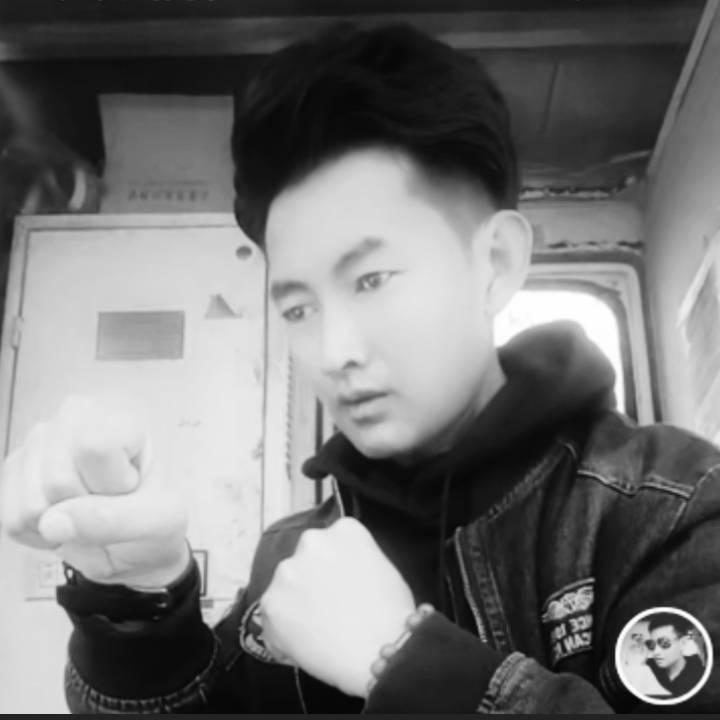 李先生