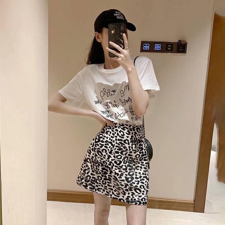 韵霓服饰