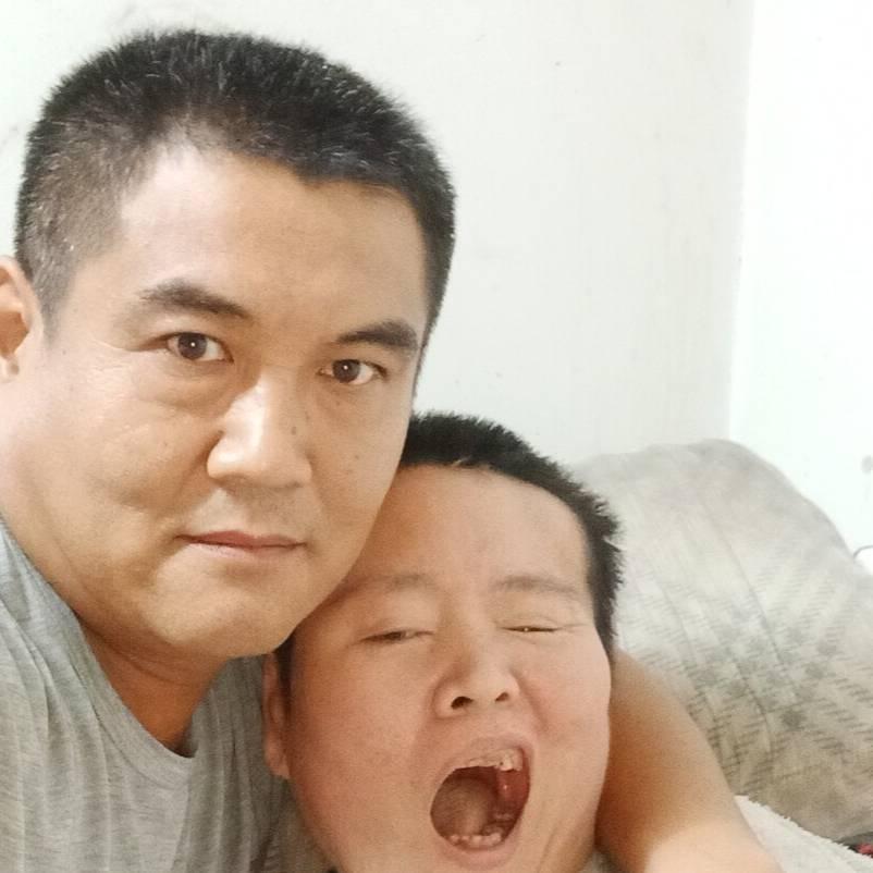 葛哥守护植物人老婆，