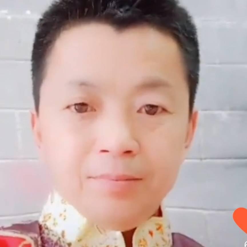 崔先生，二手挖掘机