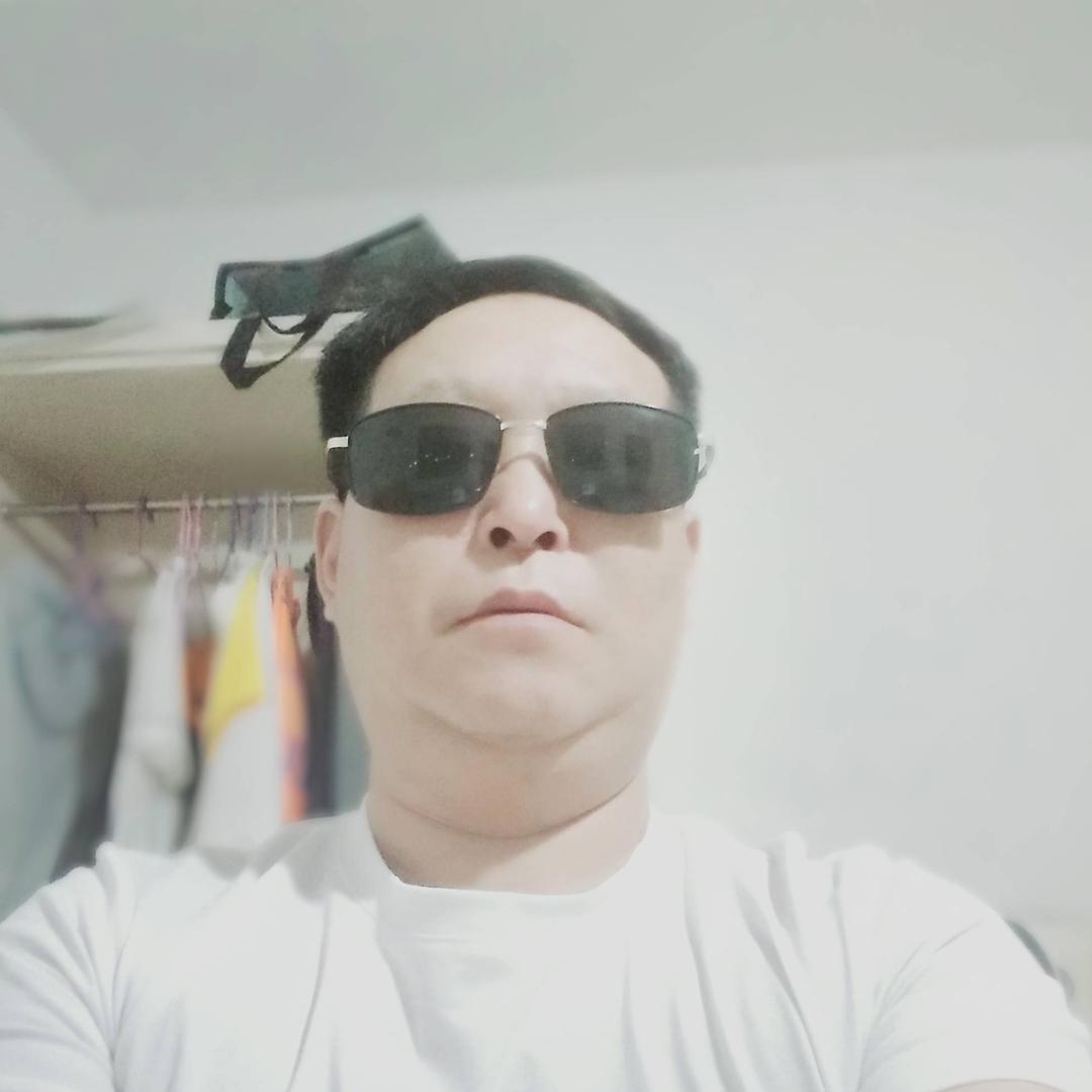 春哥《情在心中》