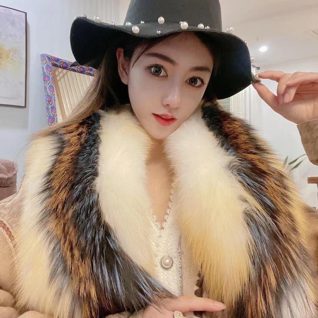 轻奢女装服装店