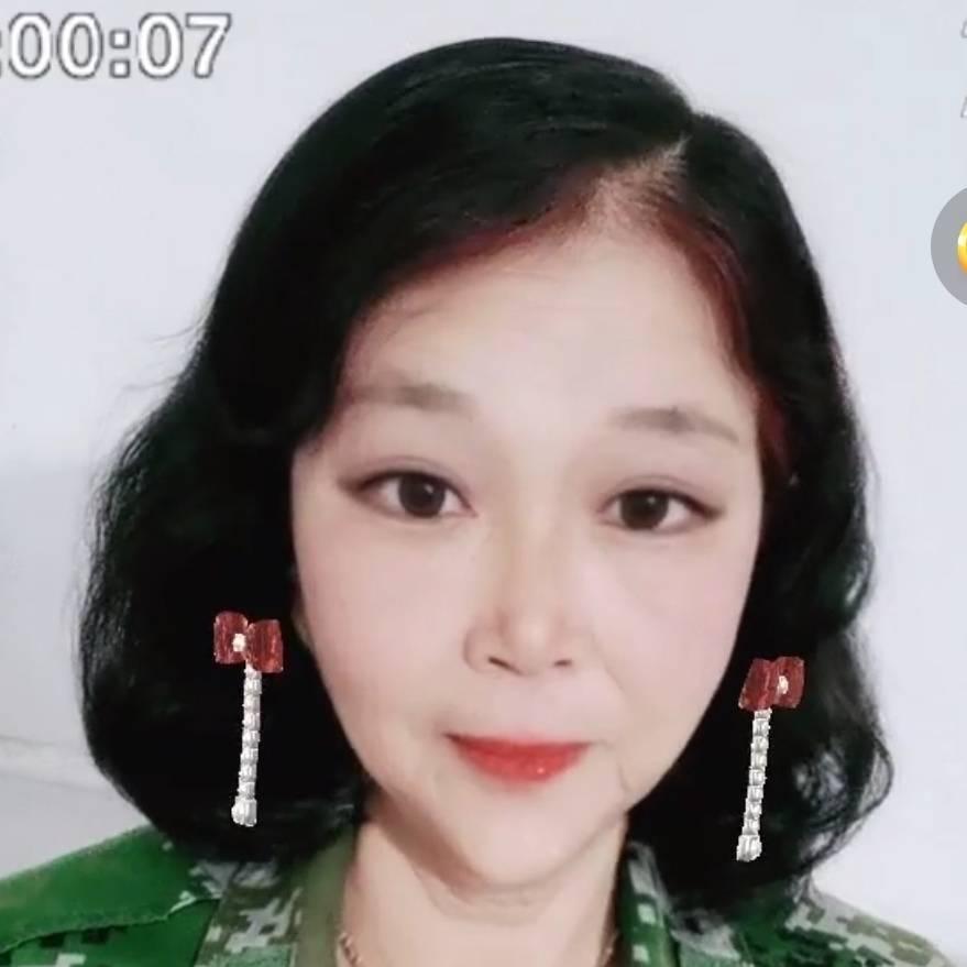 巧梅955早8点2.0开播