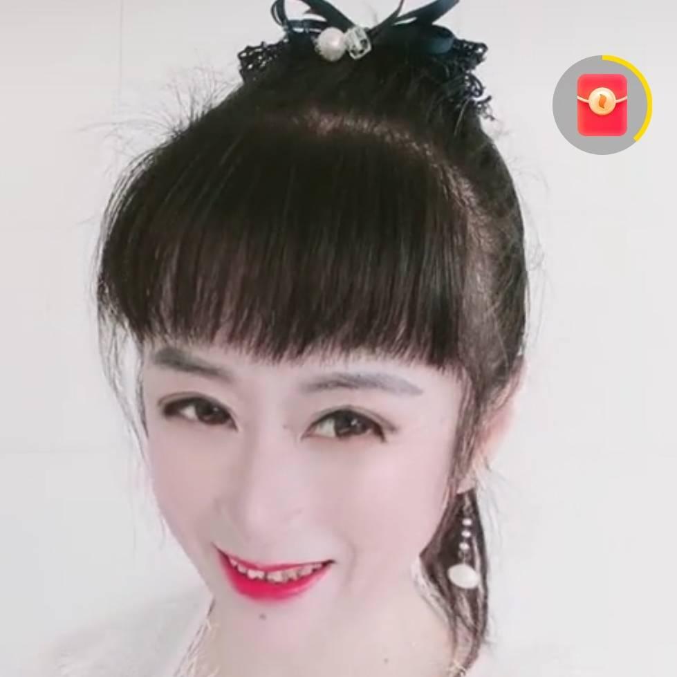 臭美娘们😜