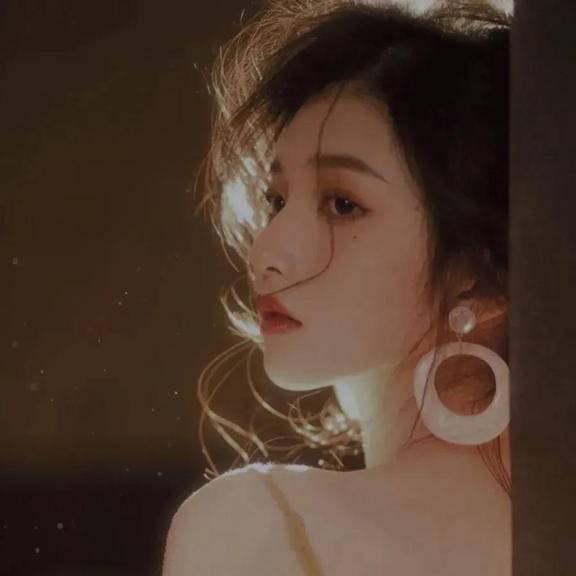 礼礼（西安九垚影视选角导演）