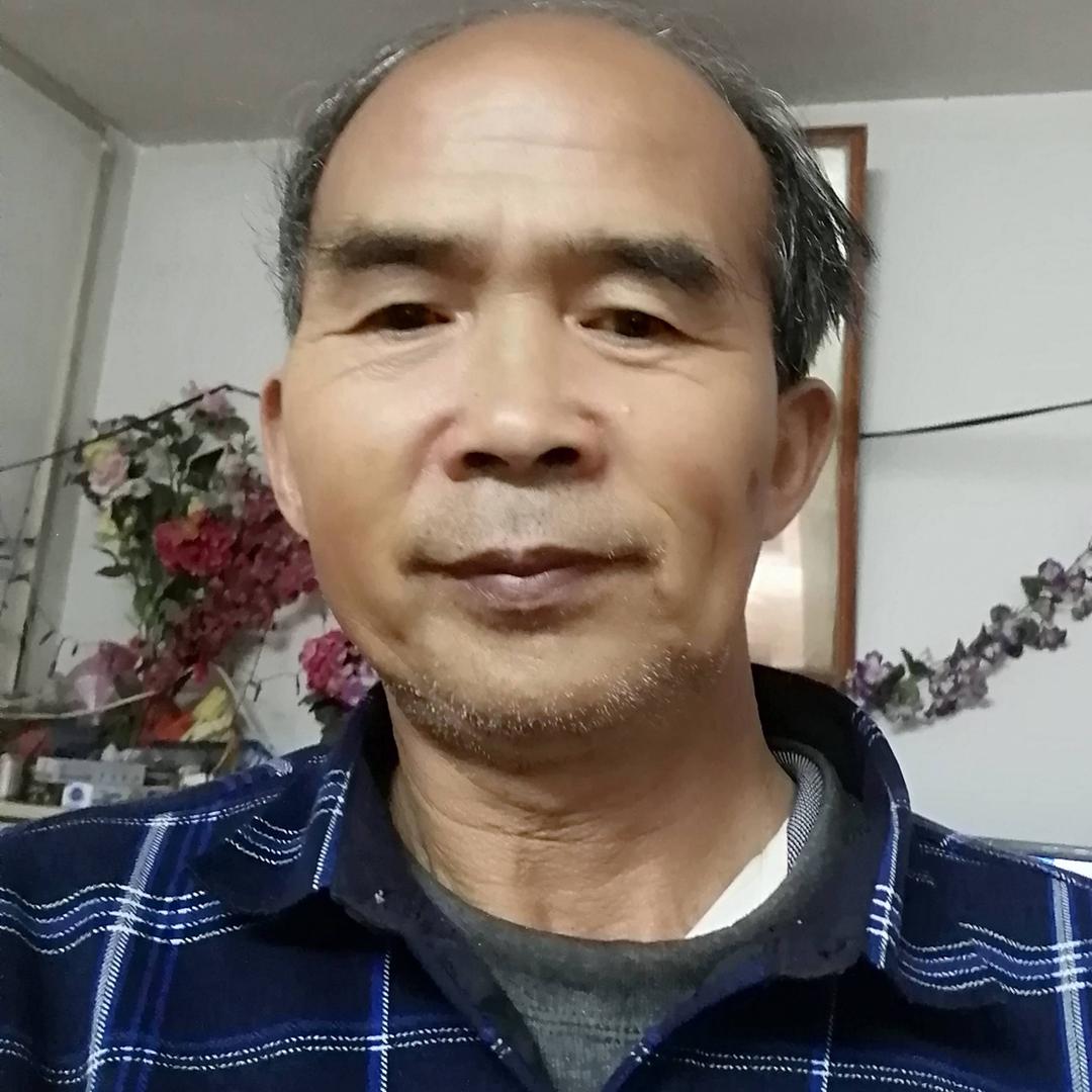 开心俩佬每晚八点直播