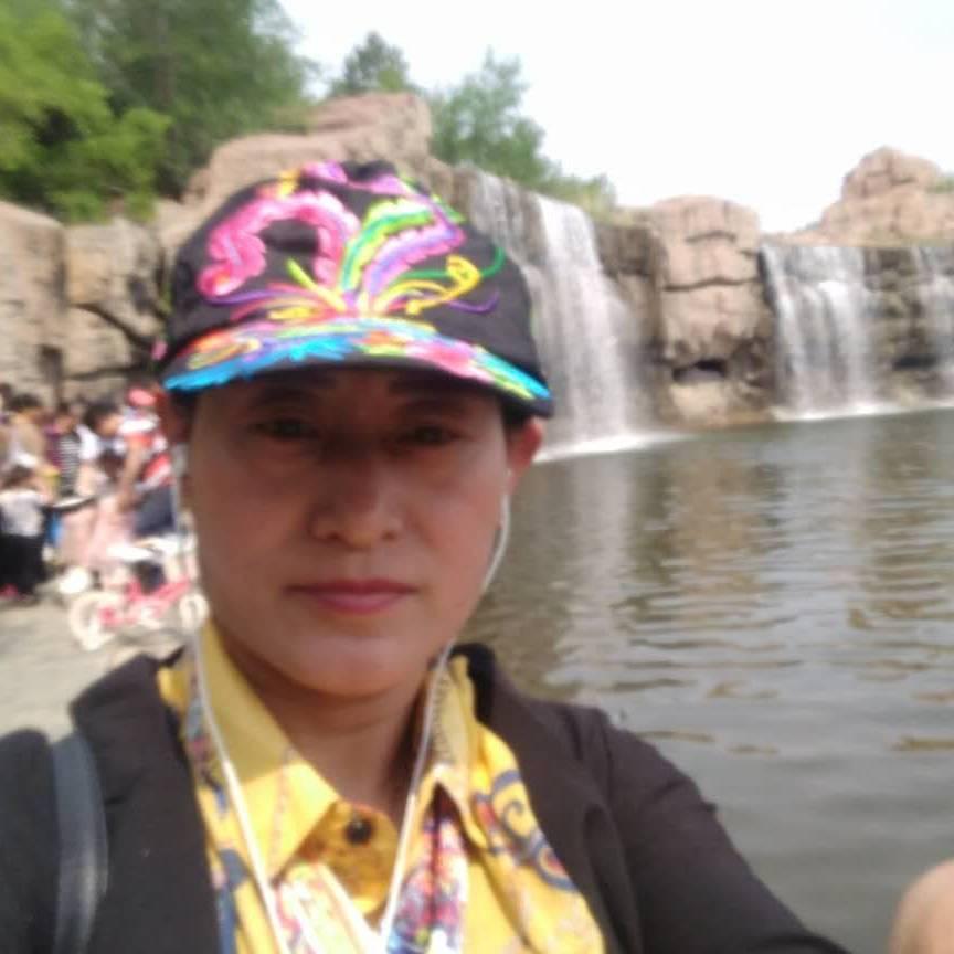 霞姐（工艺品）