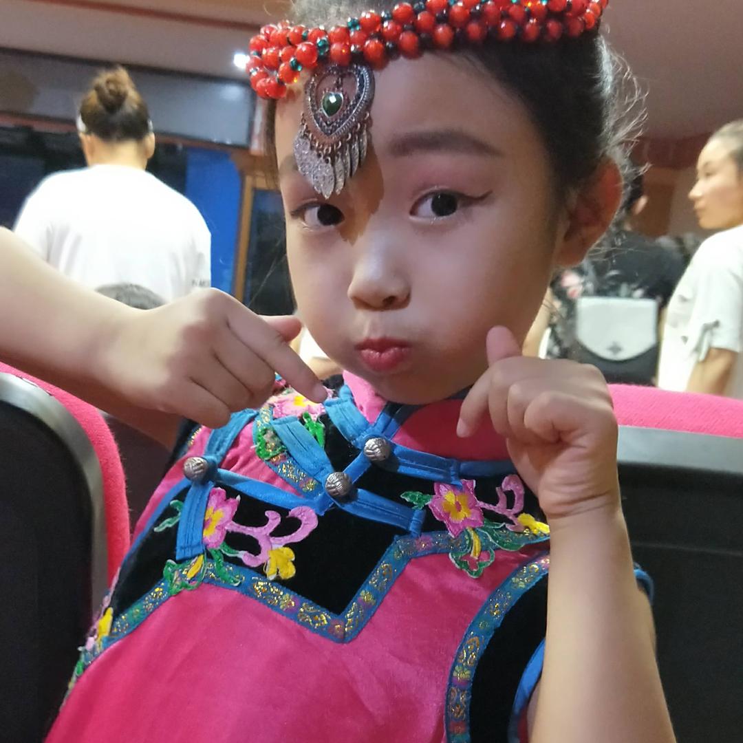 小玖.