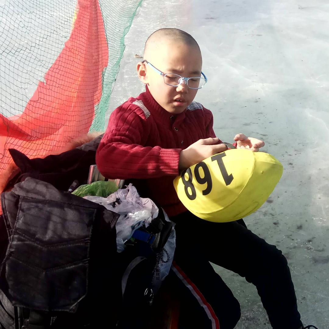 山西大同轮冰少年仝炎